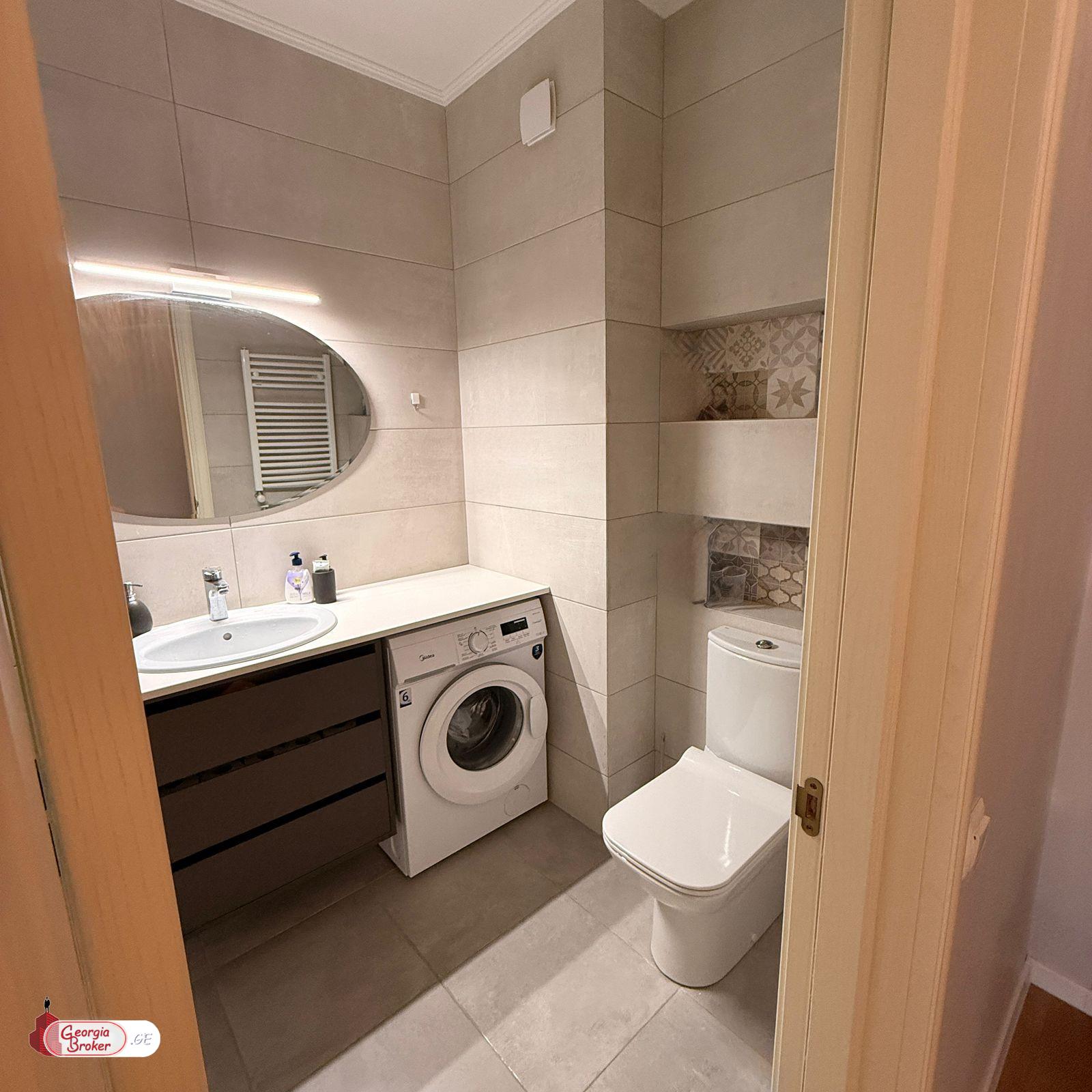 იყიდება ახალი გარემონტებული 2 ოთახიანი ბინა